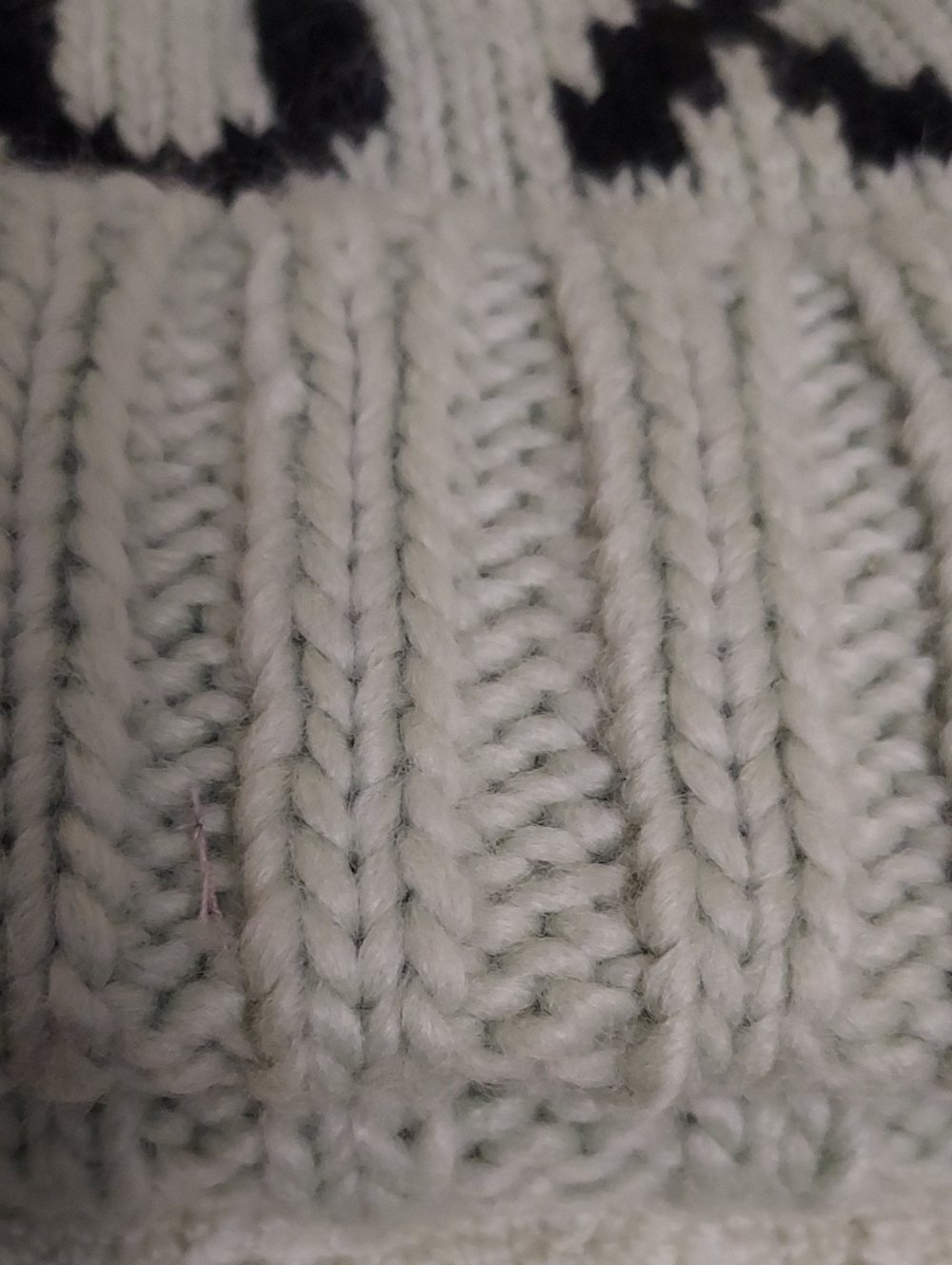 Womens Roxy Hat - Picture 2 of 8